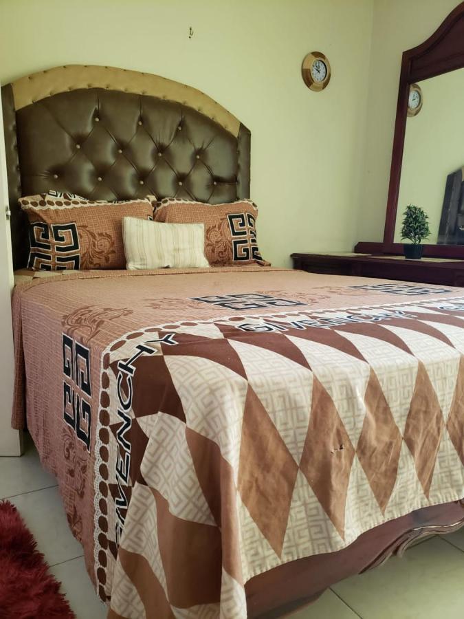 #1 Jacaranda Vacation Home Spanish Town Ngoại thất bức ảnh