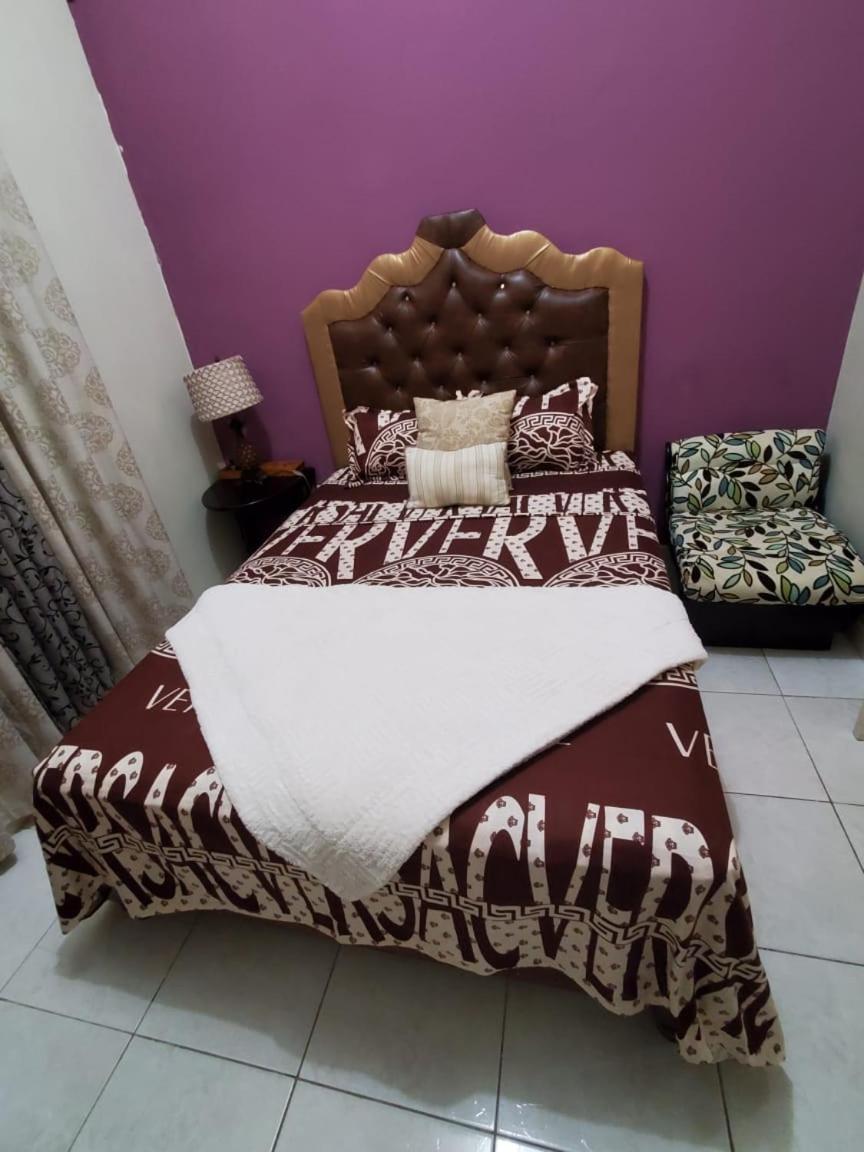 #1 Jacaranda Vacation Home Spanish Town Ngoại thất bức ảnh